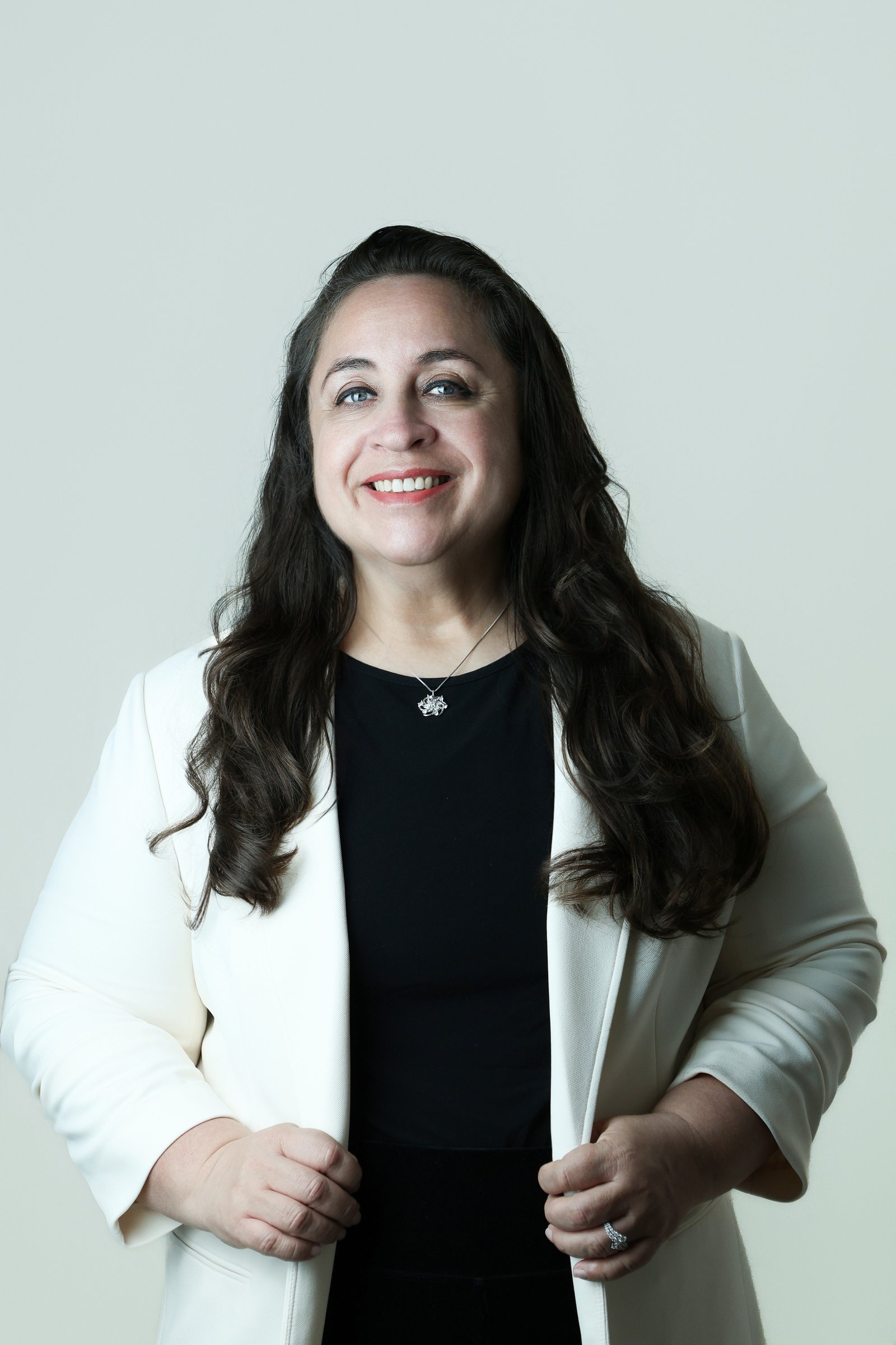 Vanessa Caetano — Certified Translator and Interpreter